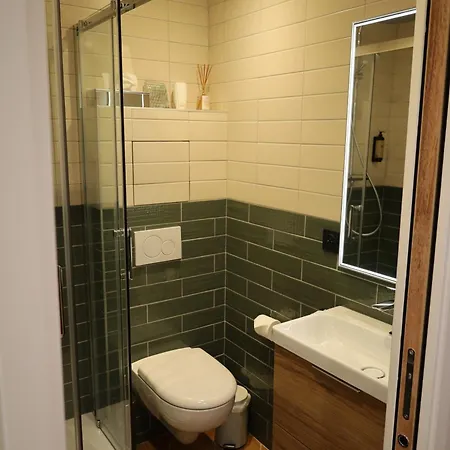 Bed & Breakfast Les Du Faubourg 4*