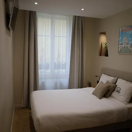 Les Du Faubourg 4* Parigi