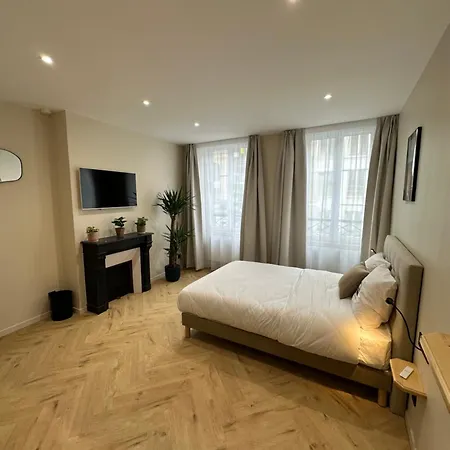 Les Du Faubourg Bed & Breakfast